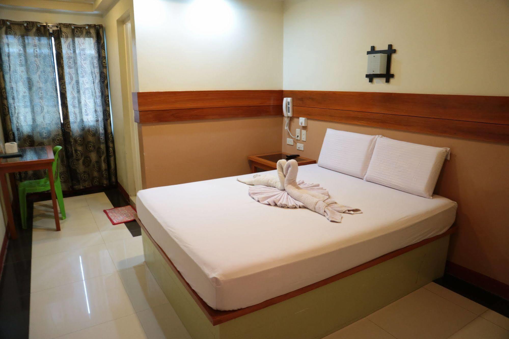 Rainforest Beach Hotel El Nido Exterior photo