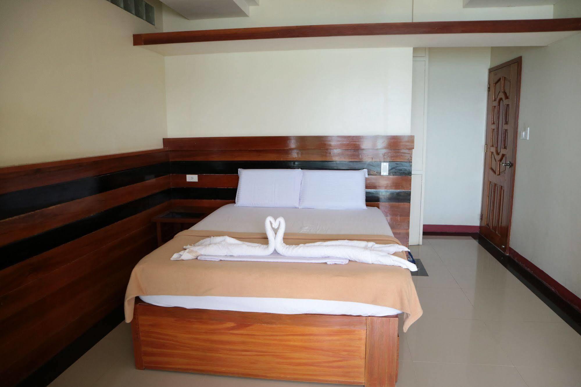 Rainforest Beach Hotel El Nido Exterior photo